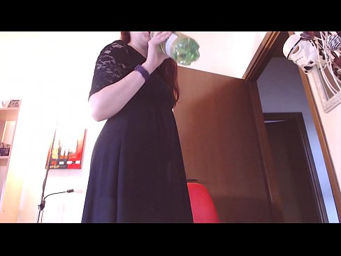 ❤️ Een onderdanige slaaf die houdt van vieze en weelderige slipjes wordt gedwongen te masturberen na het bekijken van deze video! Sex video at nl.goodseller.top